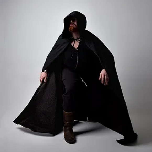 Black velour cape - Picture 2 of 2